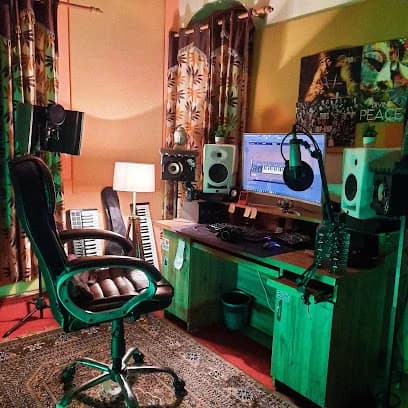 Candid Nib's Music Studio