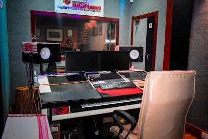 Digiplanet digital sound and music studio