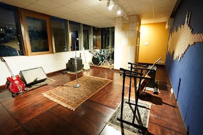 Glassonion Studios