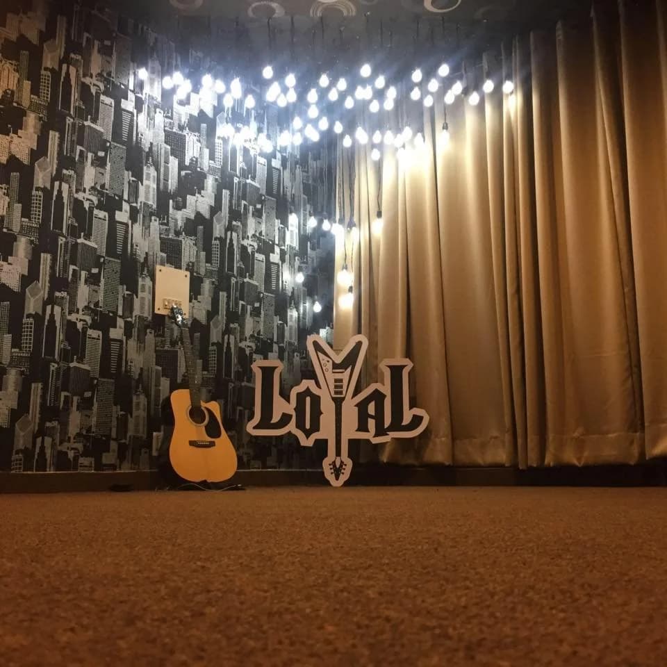 loYal Jamming studio